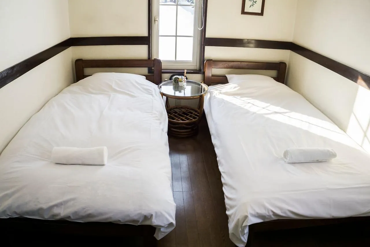 Popcorn Lodge Niseko 2*,